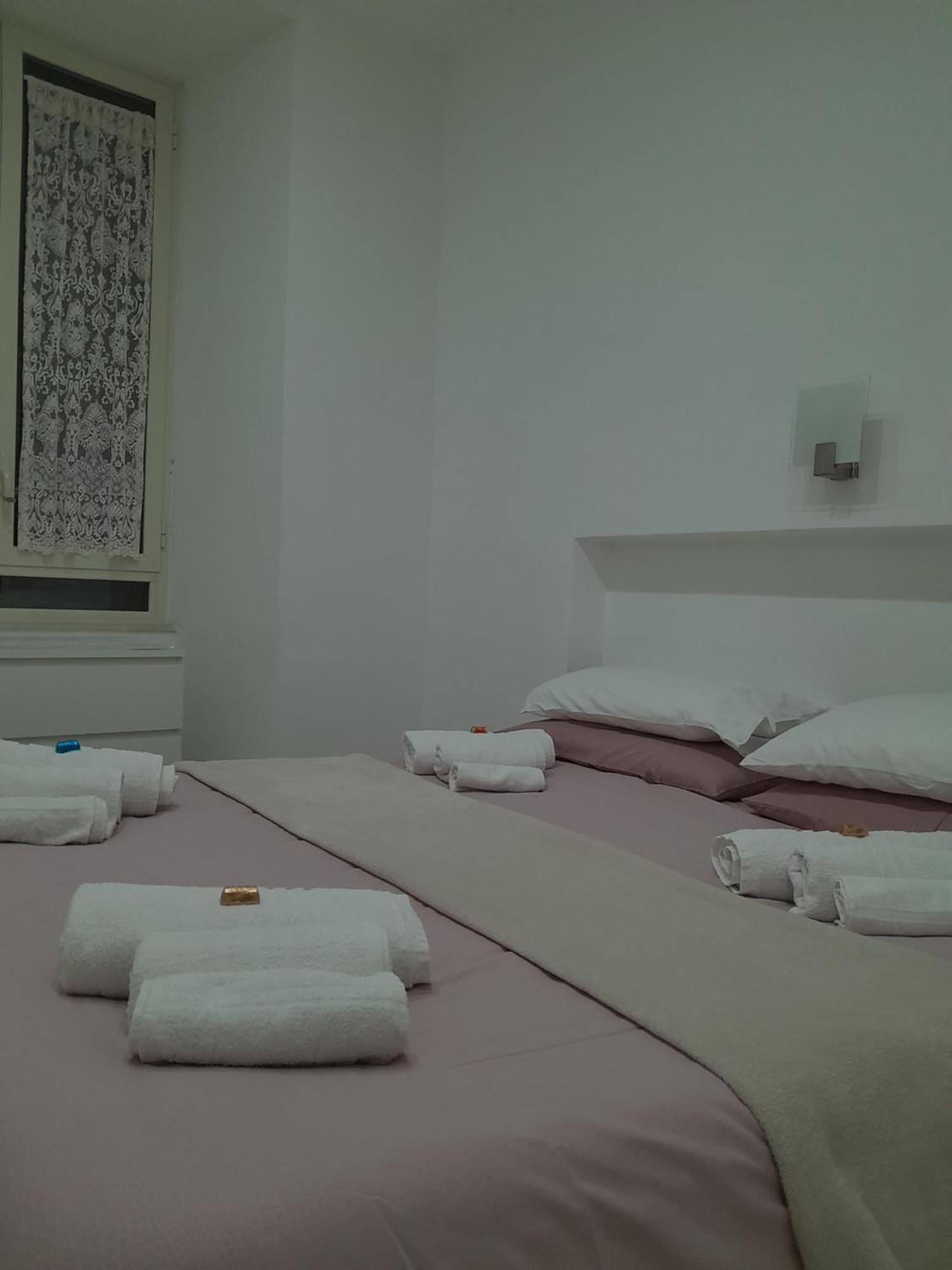 La Casa Di Rosy Appartement Napels Buitenkant foto